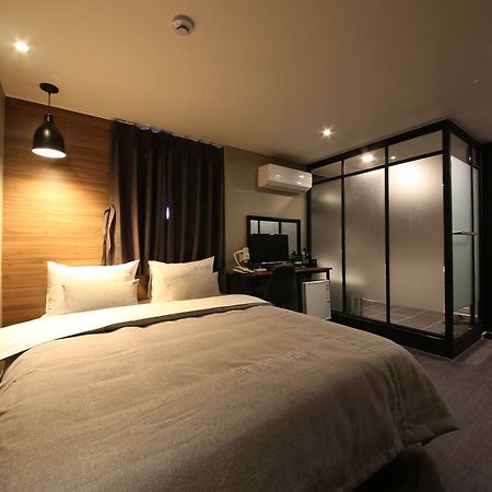 The Last Hotel Nampo Busan Bagian luar foto