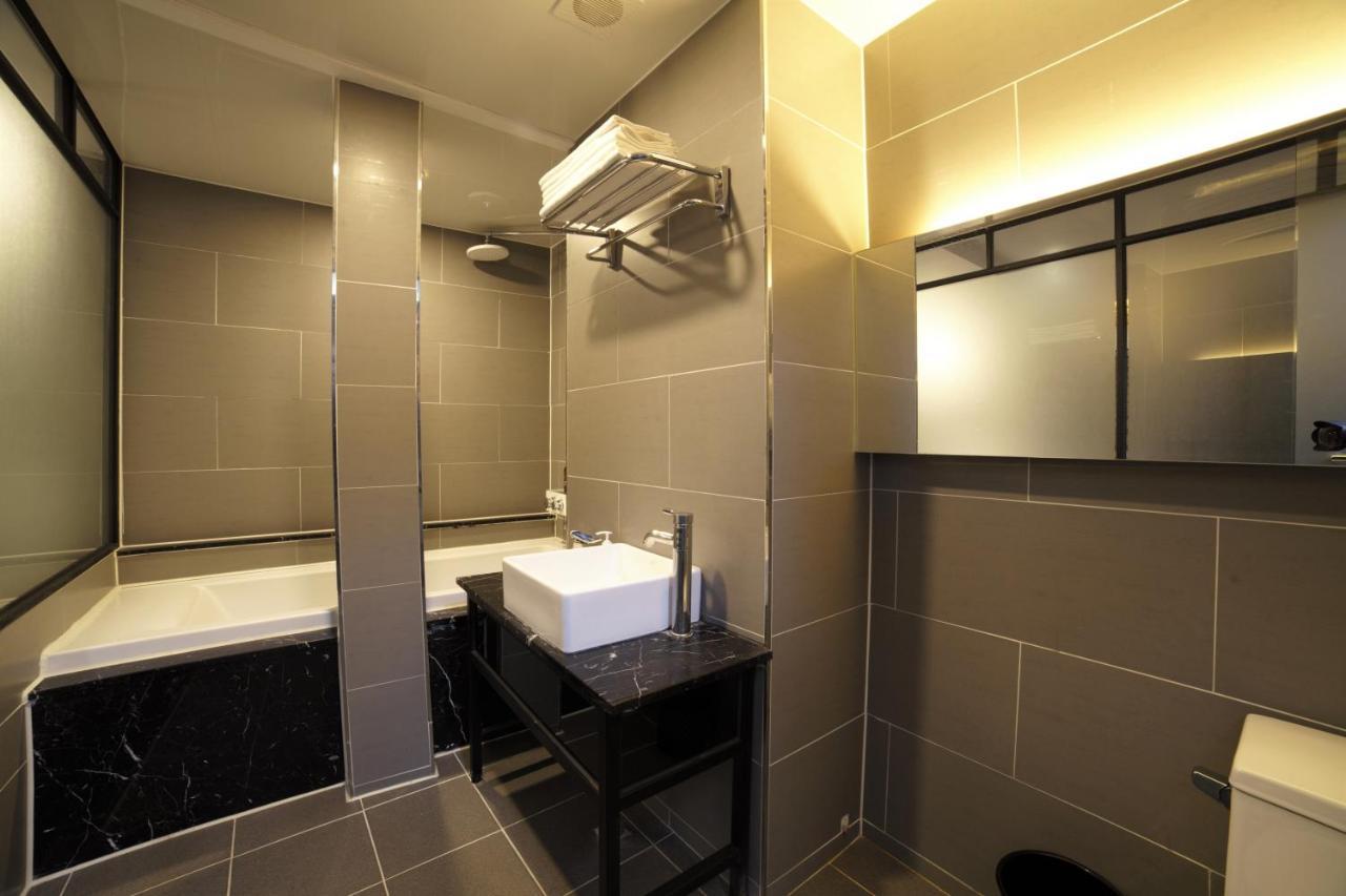 The Last Hotel Nampo Busan Bagian luar foto