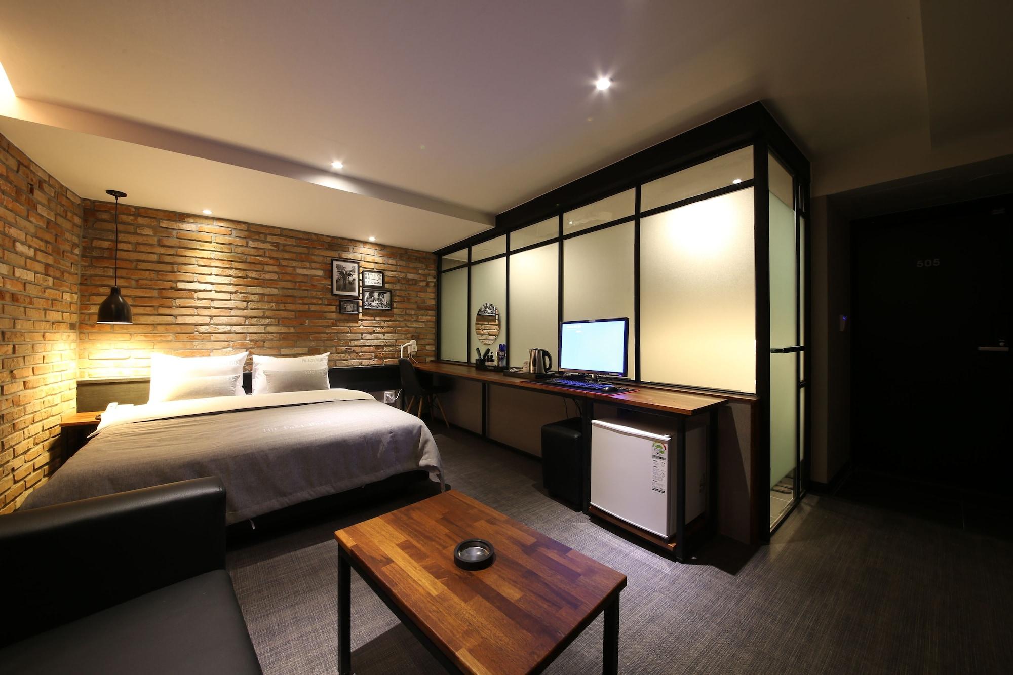 The Last Hotel Nampo Busan Bagian luar foto