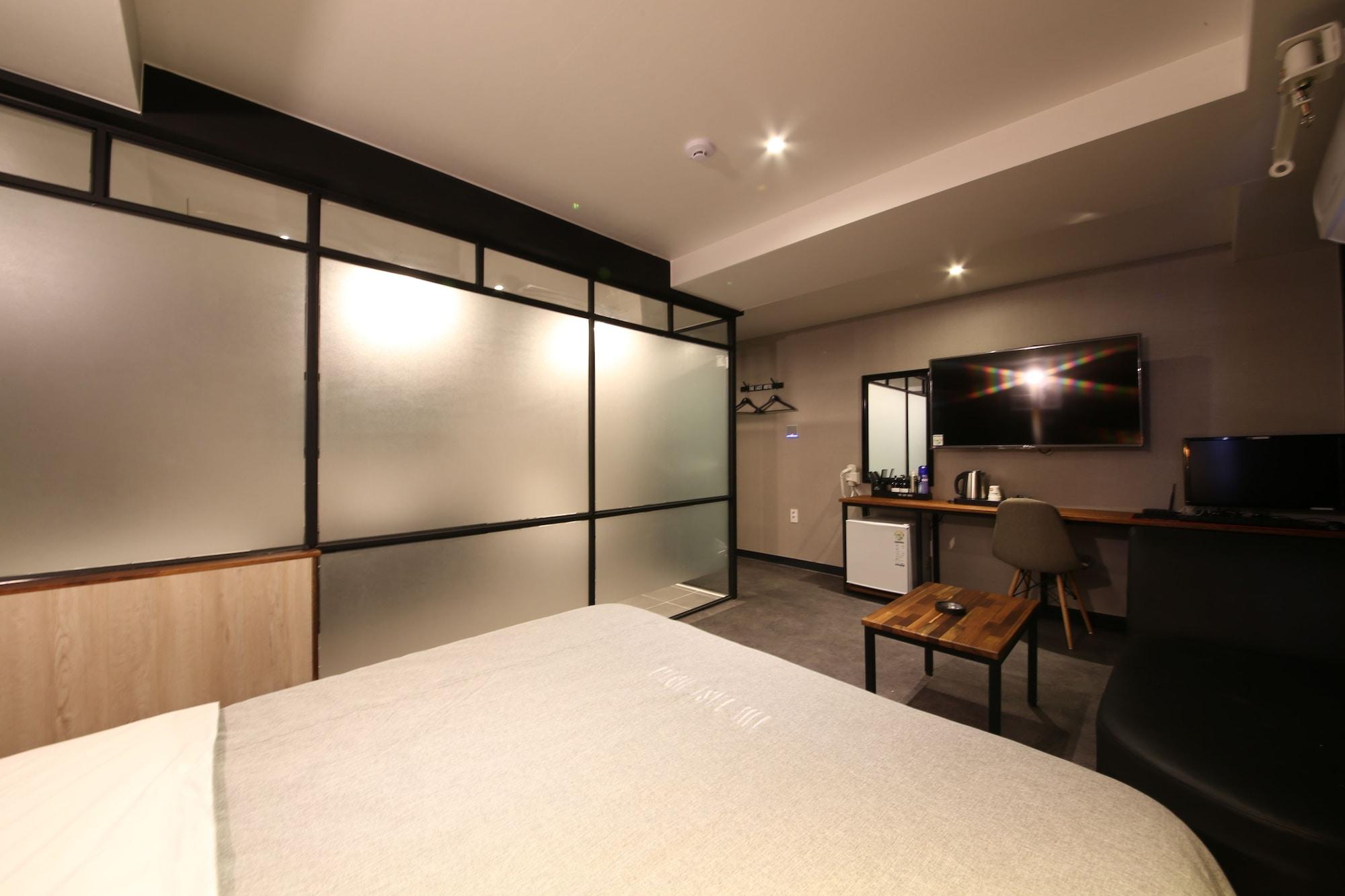 The Last Hotel Nampo Busan Bagian luar foto
