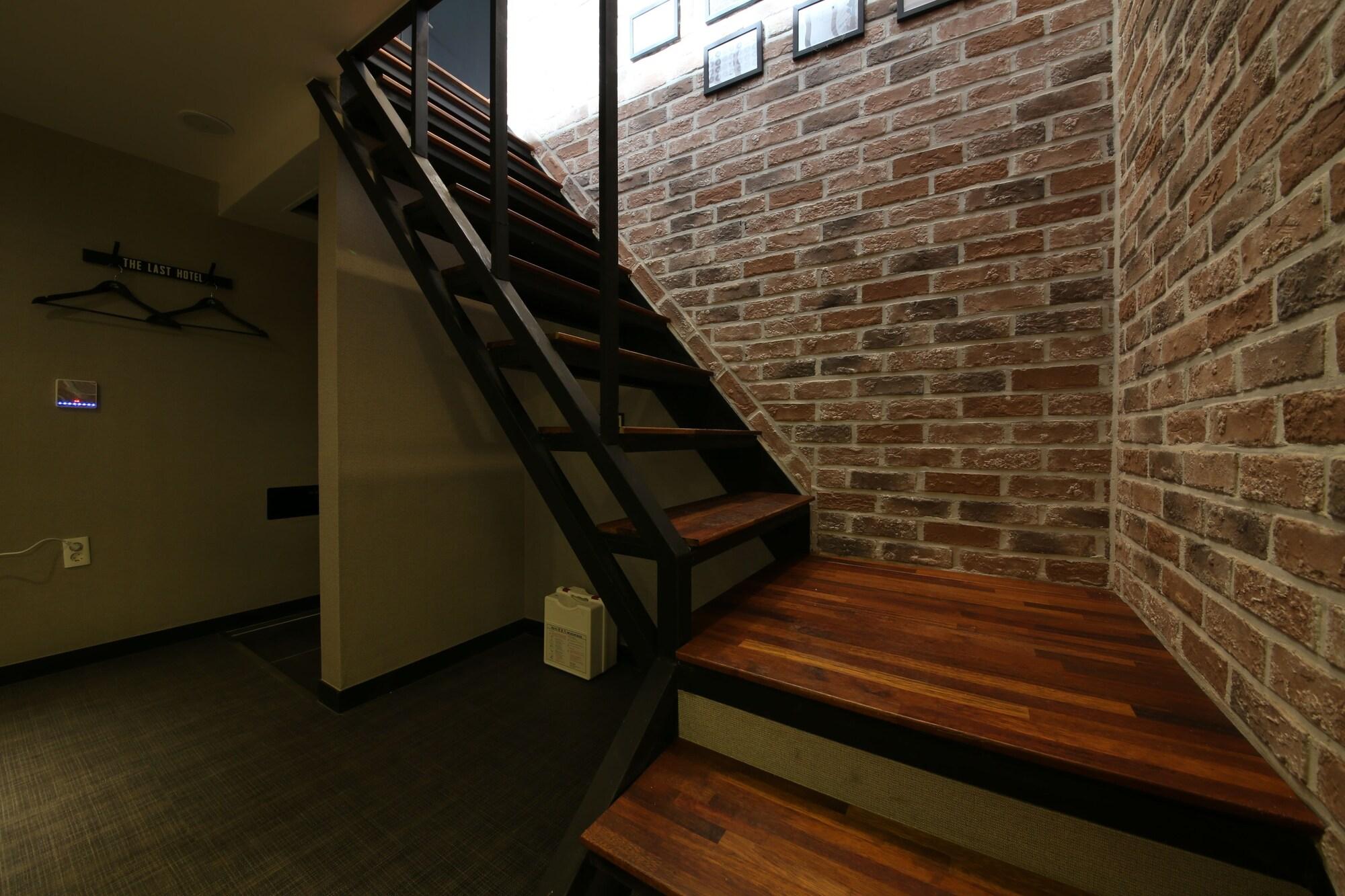 The Last Hotel Nampo Busan Bagian luar foto
