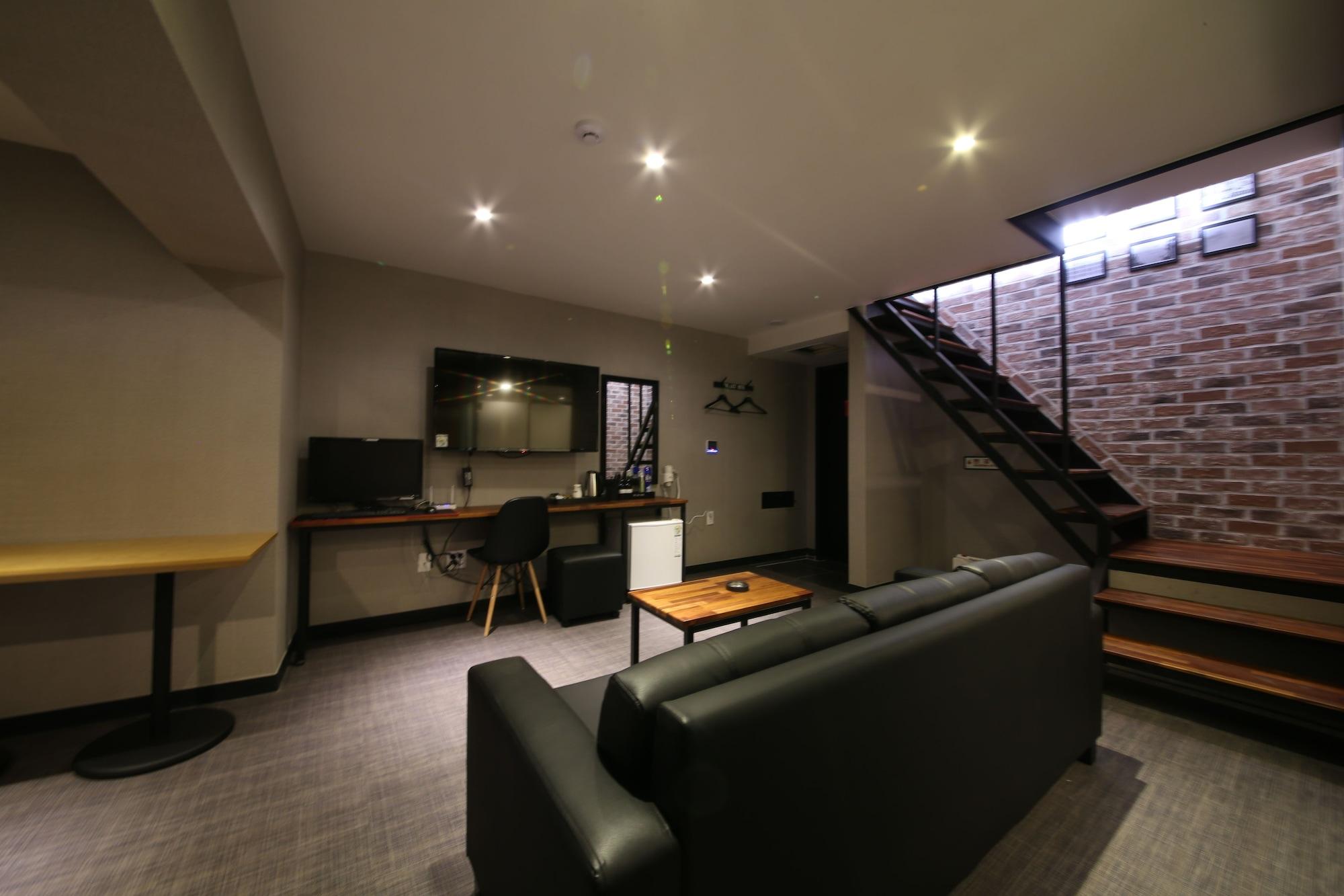 The Last Hotel Nampo Busan Bagian luar foto