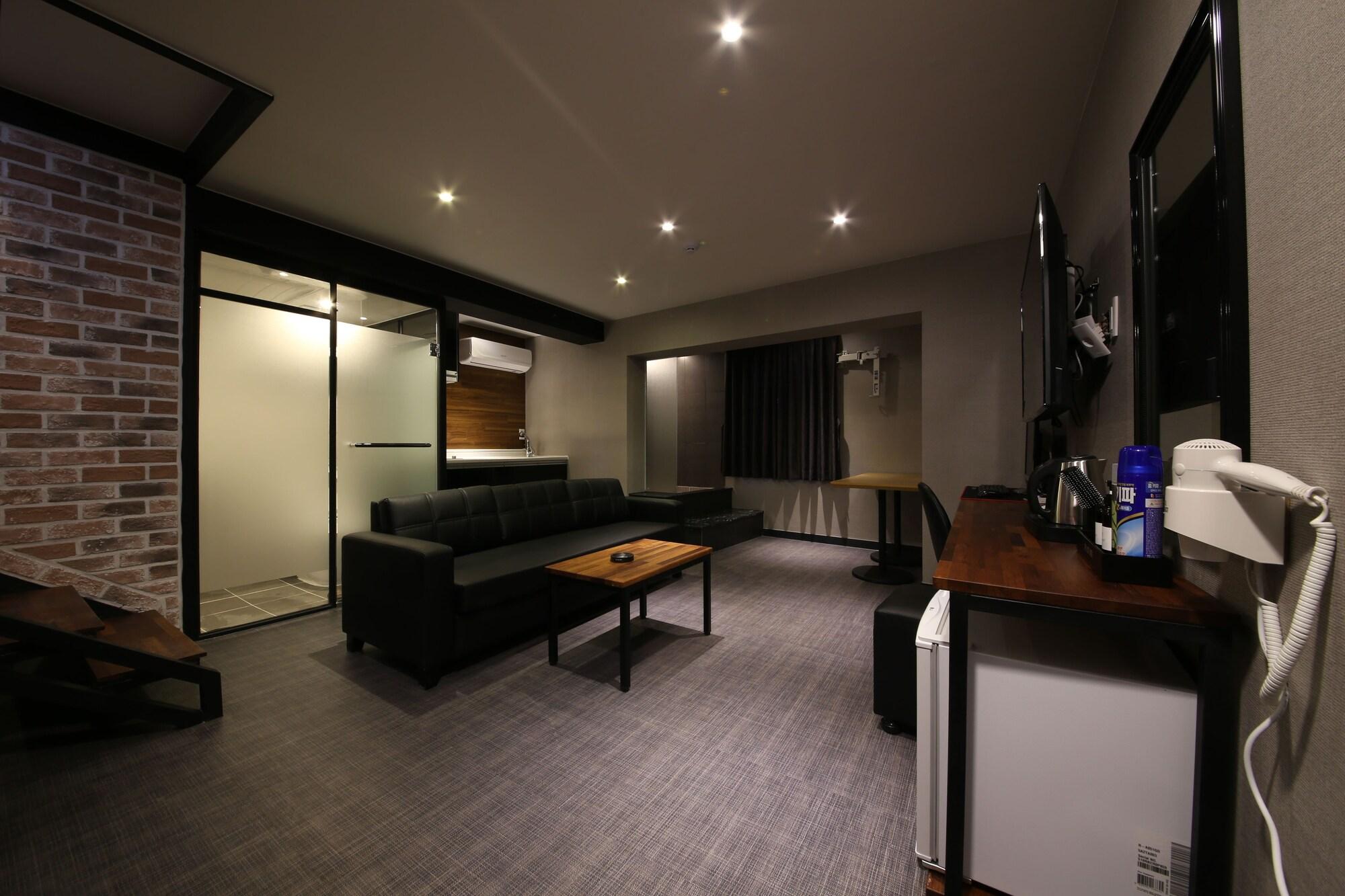 The Last Hotel Nampo Busan Bagian luar foto