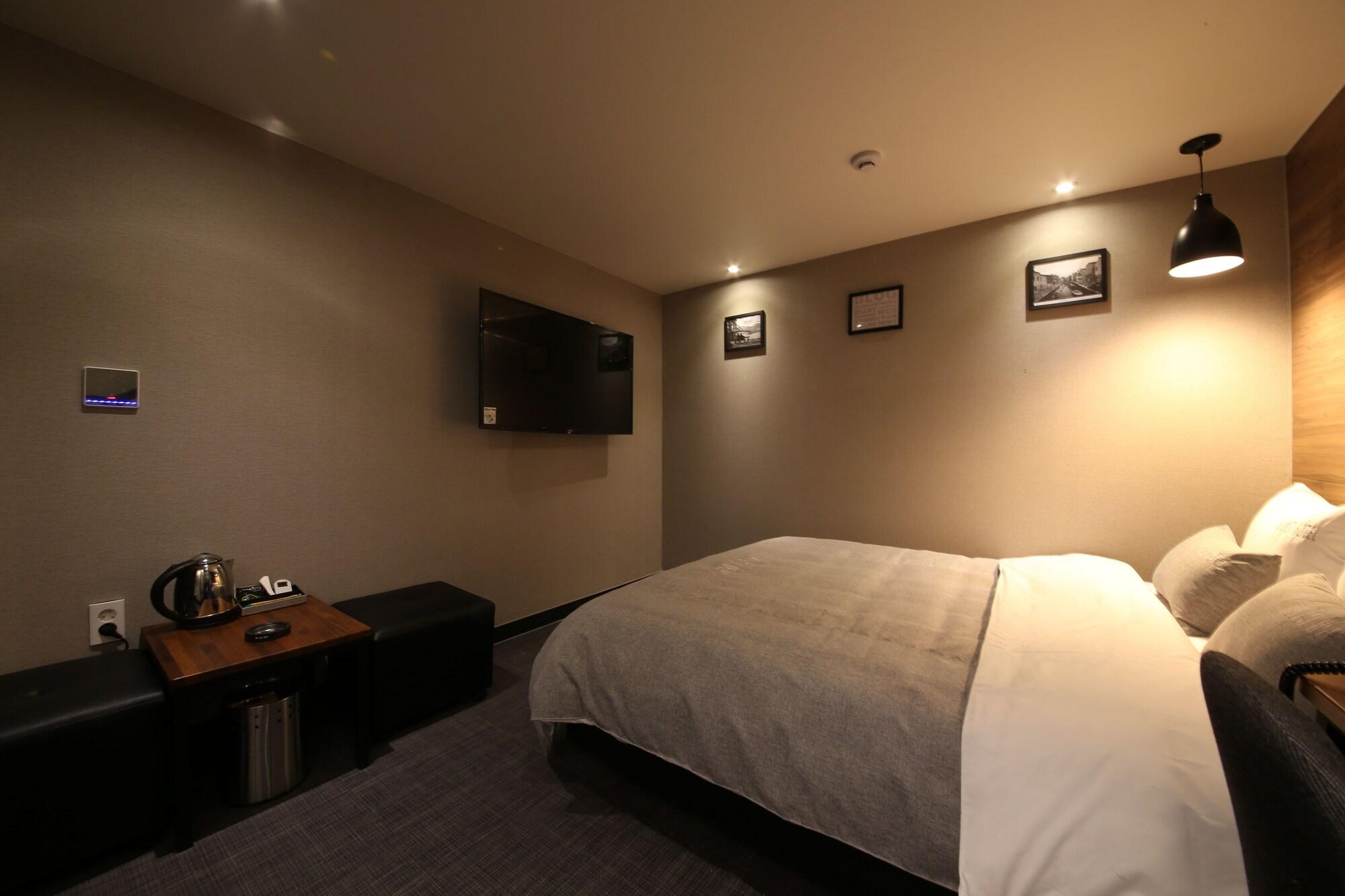The Last Hotel Nampo Busan Bagian luar foto