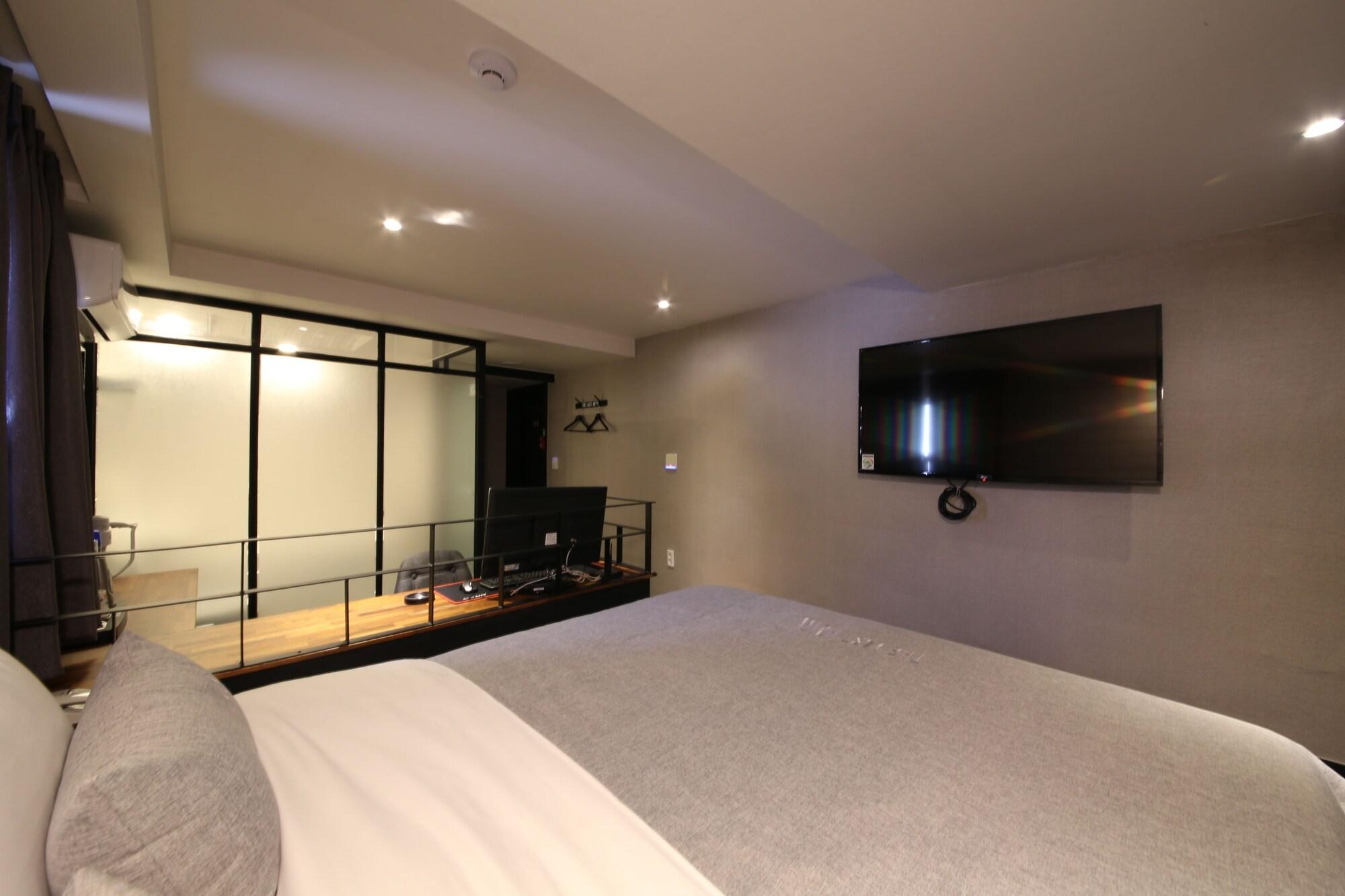 The Last Hotel Nampo Busan Bagian luar foto
